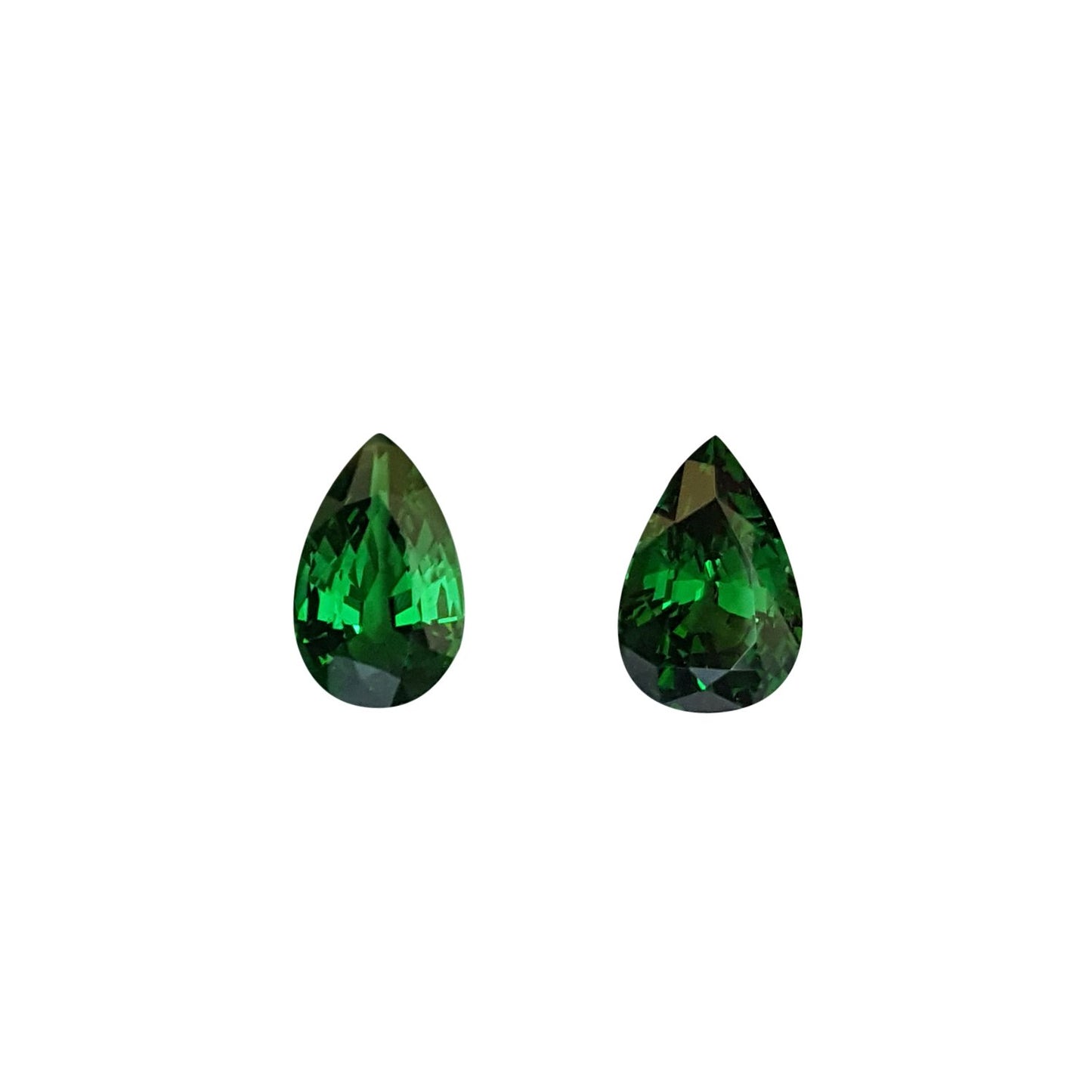 8.8x5.5mm Pear Shape Fine Intense Green Tsavorite