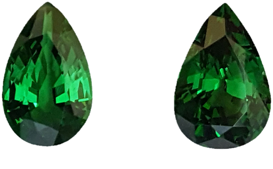 8.8x5.5mm Pear Shape Fine Intense Green Tsavorite