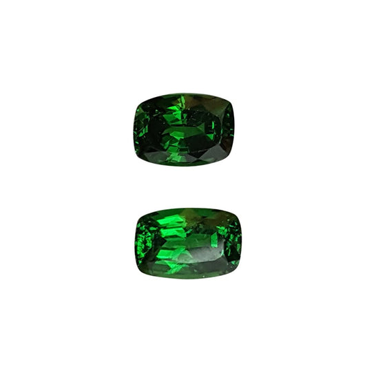 2.44ct Cushion Fine Intense Green Tsavorite