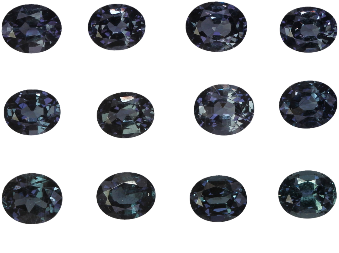 5.5x4.5mm Oval Deep Color Color Change Garnet