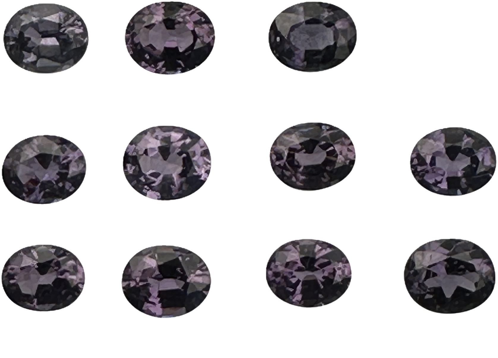 5.5x4.5mm Oval Deep Color Color Change Garnet