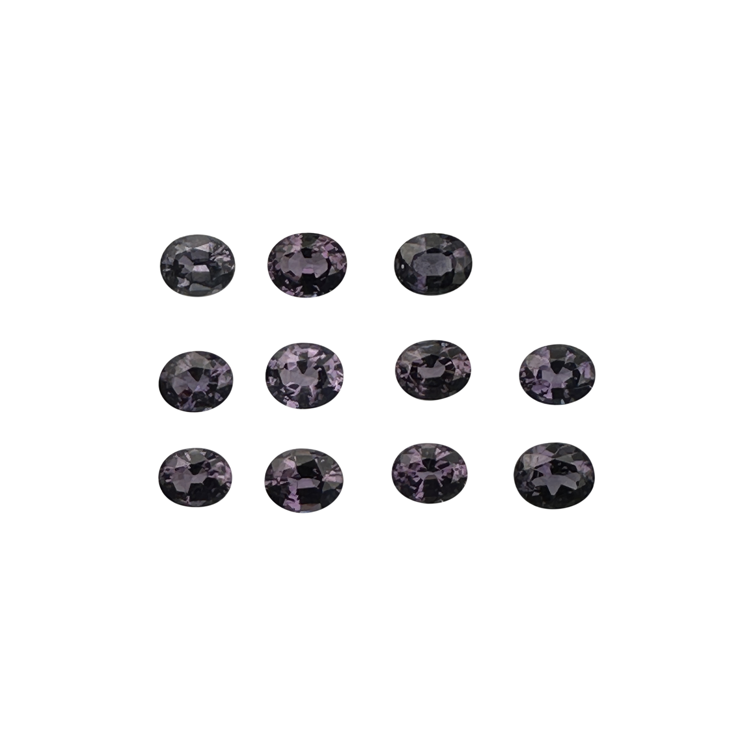 5.5x4.5mm Oval Deep Color Color Change Garnet