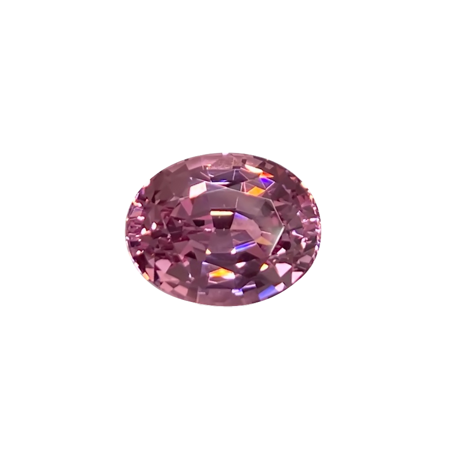 11.1x8.8mm Oval Light Peach Malaya Garnet
