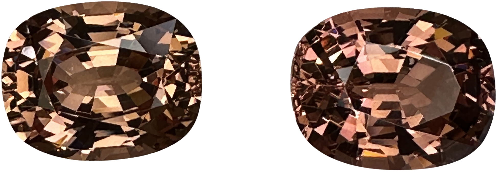 Cushion Medium Peach Malaya Garnet