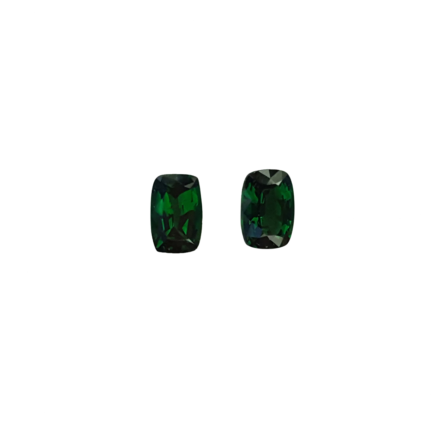 2.66ct Cushion Fine Intense Green Tsavorite