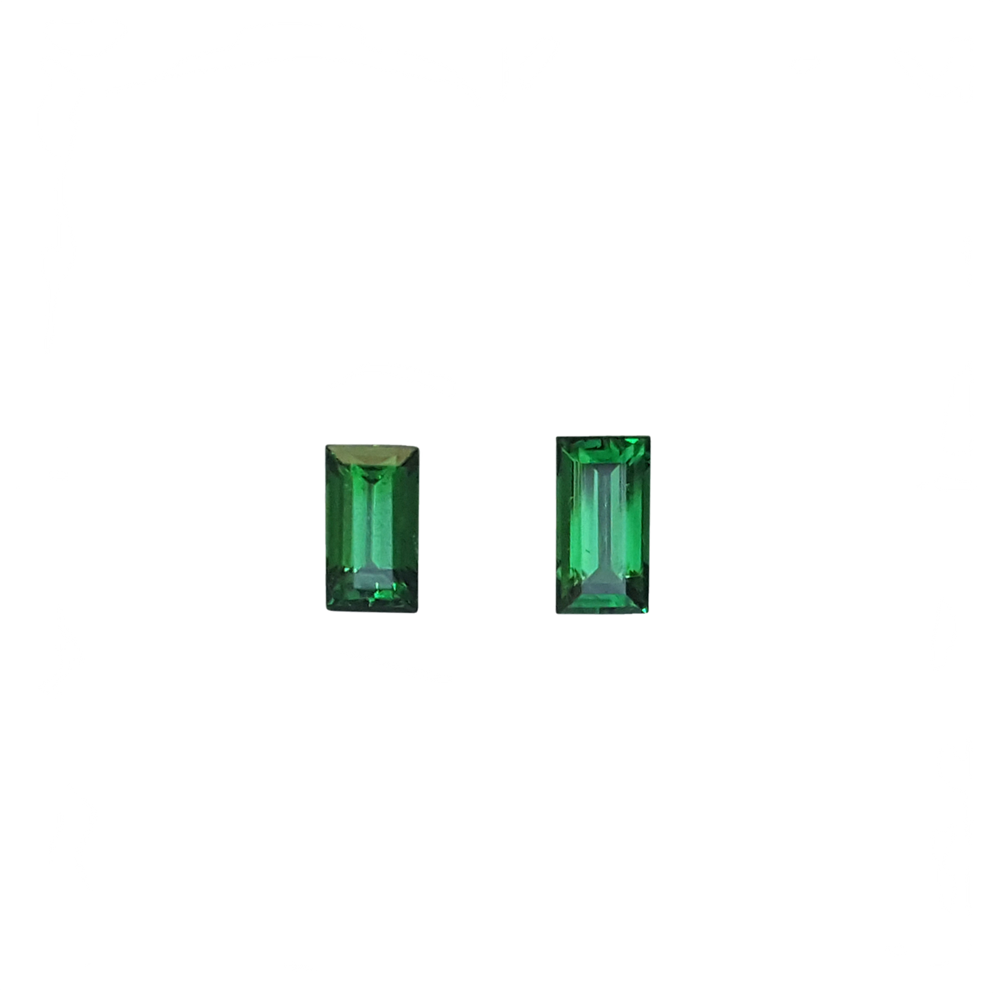6.5x3.5mm Baguette Fine Intense Green Tsavorite