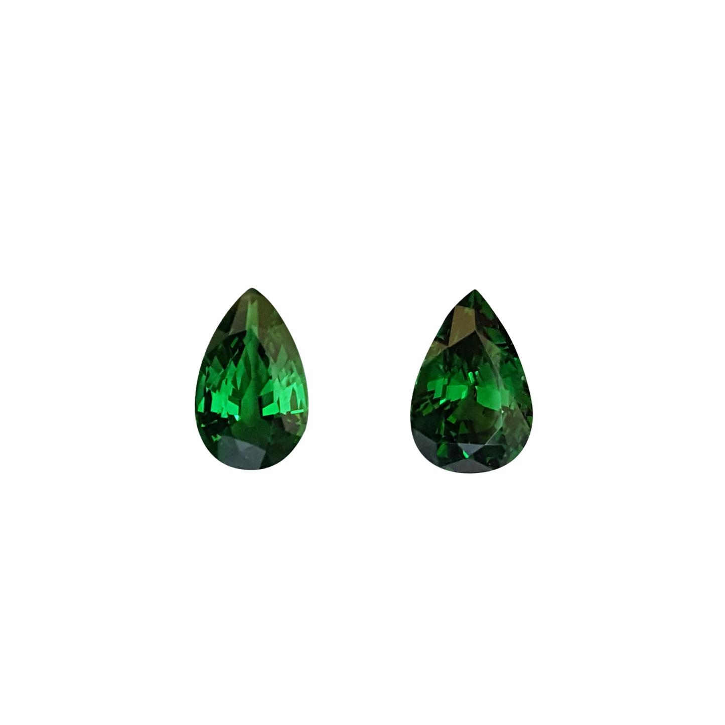 8.8x5.5mm Pear Shape Fine Intense Green Tsavorite