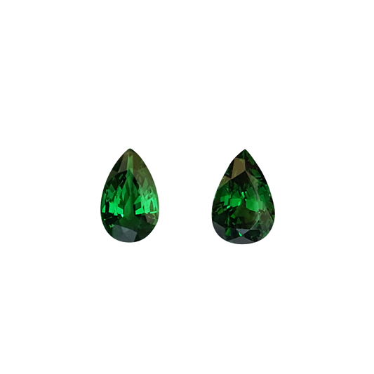 8.8x5.5mm Pear Shape Fine Intense Green Tsavorite