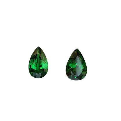 8.8x5.5mm Pear Shape Fine Intense Green Tsavorite