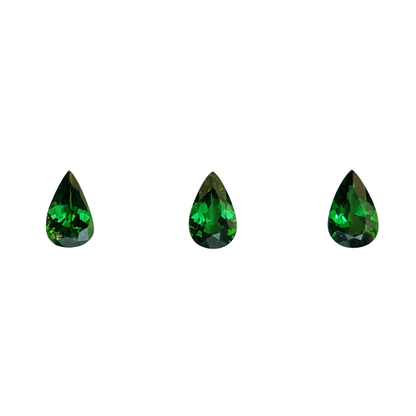 8x5mm Pear Shape Fine Intense Green Tsavorite
