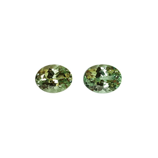 9x7mm Oval Mint Garnet Pair